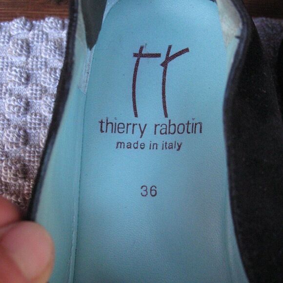 Thierry Rabotin Grace Suede Black Flats - Picture 7 of 10